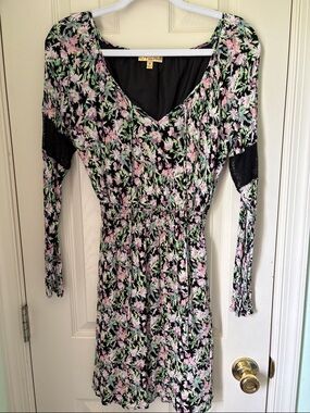 Black Floral Long-Sleeve V-Neck Dress